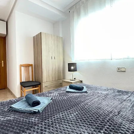 Superior La Playa! 3 Bedrooms! 2 Baths! Air Condition! Side Sea View! * 托雷维耶哈